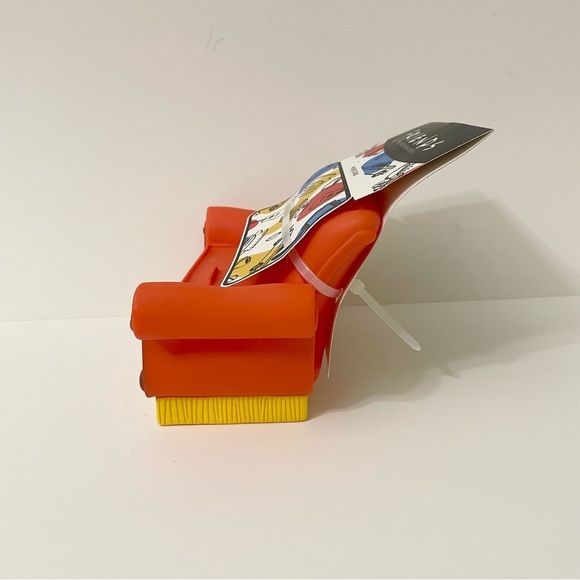 FRIENDS TV Show CENTRAL PERKS Couch Phone Stand - Picture 5 of 14